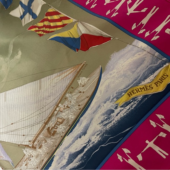 Hermès EN COURSE Silk Scarf. - Picture 7 of 16